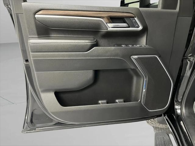 2025 Chevrolet Silverado 2500HD 4WD Crew Cab Standard Bed LT