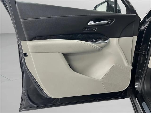 2023 Cadillac XT4 FWD Premium Luxury