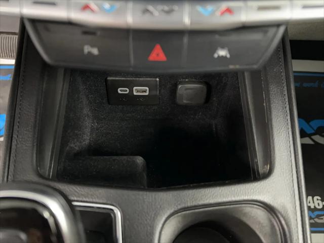2023 Cadillac XT4 FWD Premium Luxury