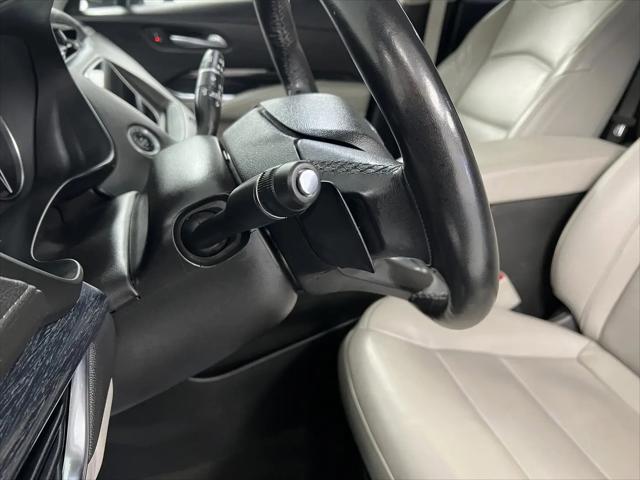 2023 Cadillac XT4 FWD Premium Luxury