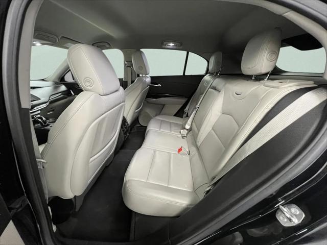 2023 Cadillac XT4 FWD Premium Luxury