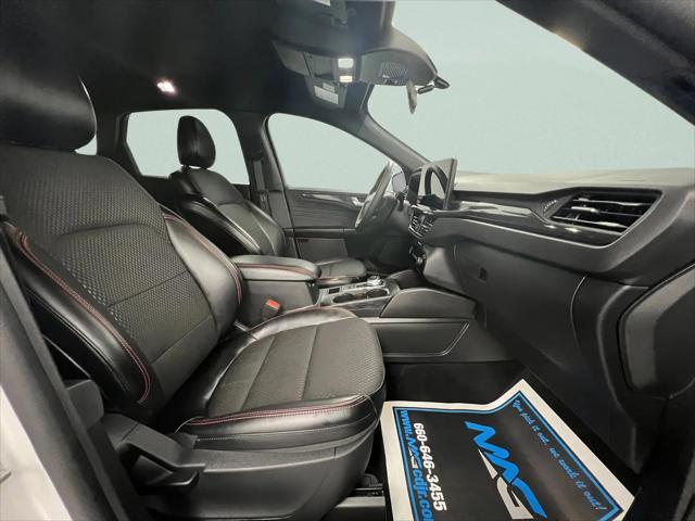 2025 Ford Escape ST-Line Select
