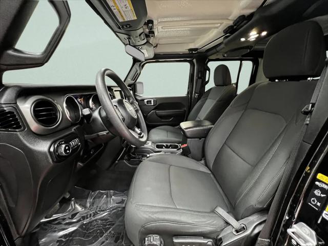2022 Jeep Gladiator Sport