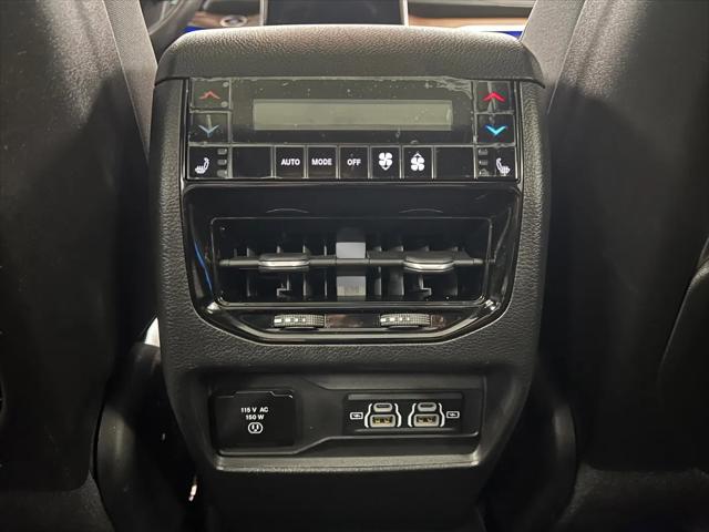 2022 Jeep Grand Cherokee Summit 4x4