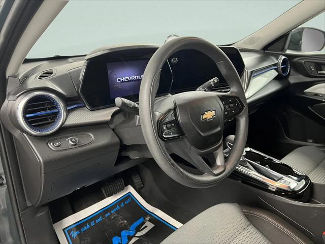 2025 Chevrolet Trax FWD LT