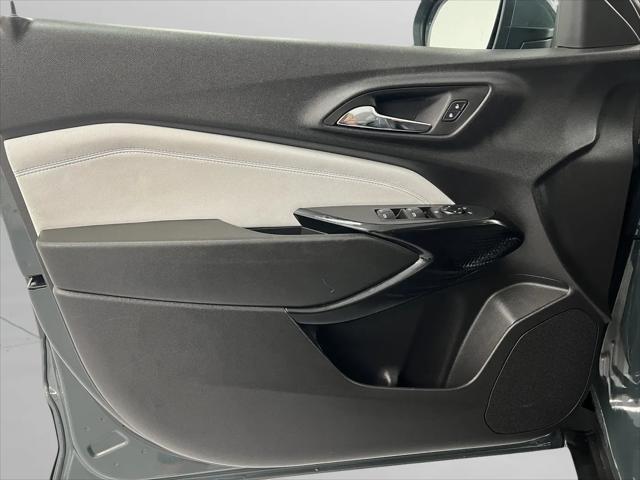 2025 Chevrolet Trax FWD LT