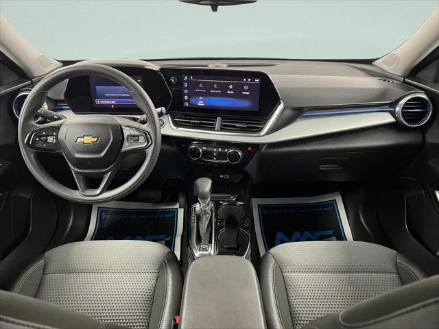 2025 Chevrolet Trax FWD LT