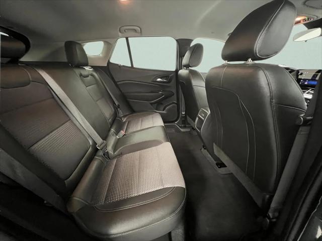 2025 Chevrolet Trax FWD LT