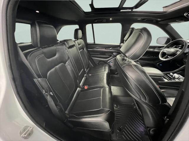 2023 Jeep Grand Cherokee Overland 4x4