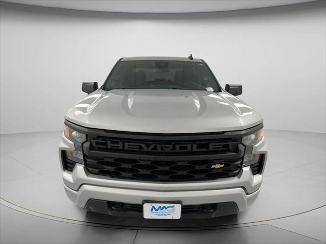 2022 Chevrolet Silverado 1500 4WD Crew Cab Standard Bed Custom