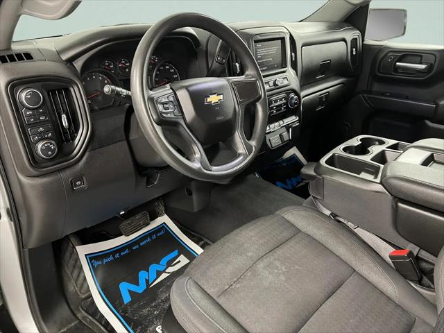 2022 Chevrolet Silverado 1500 4WD Crew Cab Standard Bed Custom