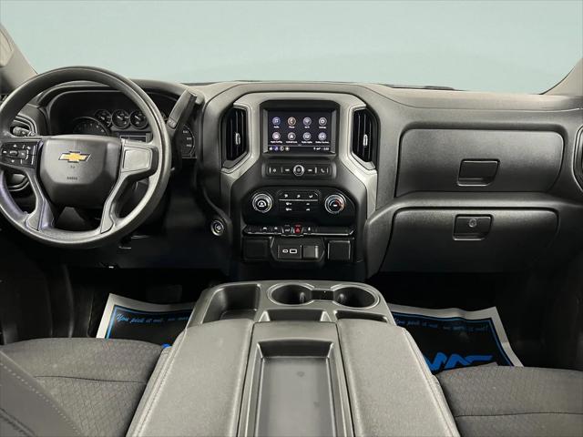 2022 Chevrolet Silverado 1500 4WD Crew Cab Standard Bed Custom