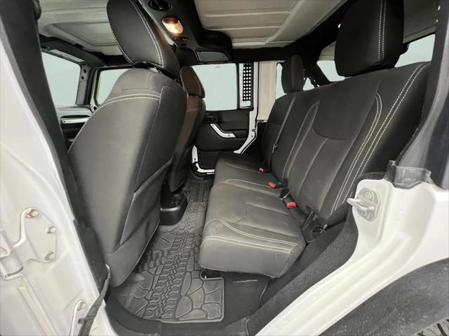 2017 Jeep Wrangler Unlimited Sahara 4x4