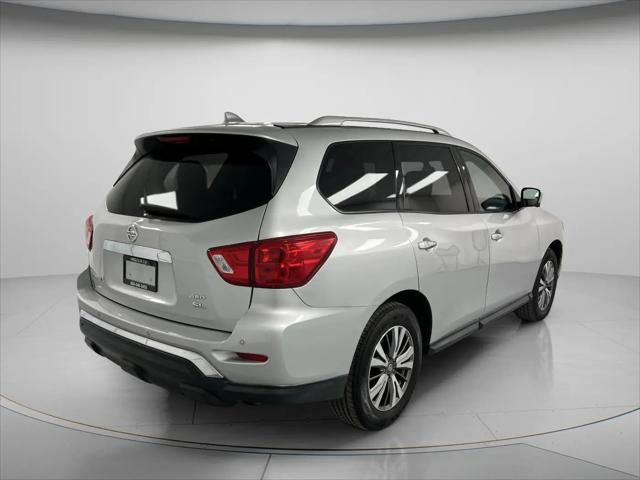 2019 Nissan Pathfinder SL