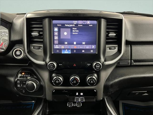 2022 Ram 1500 Big Horn Crew Cab 4x4 5'7" Box
