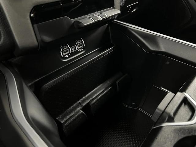 2022 Ram 1500 Big Horn Crew Cab 4x4 5'7" Box