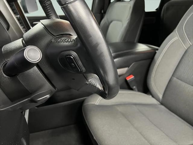 2022 Ram 1500 Big Horn Crew Cab 4x4 5'7" Box