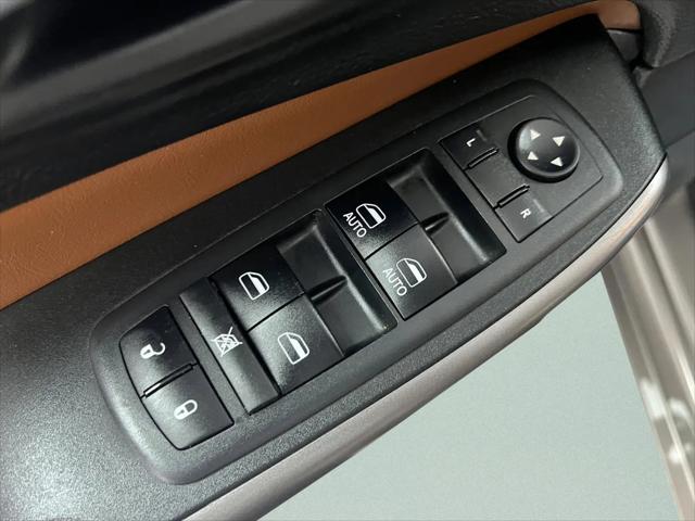 2019 Jeep Cherokee Overland FWD