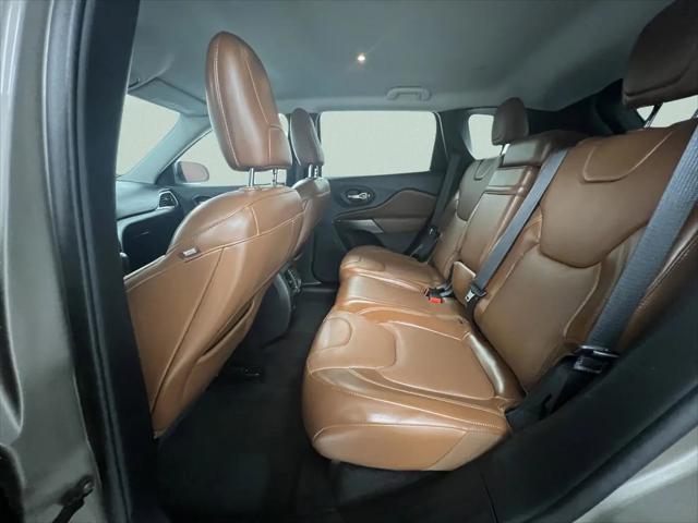 2019 Jeep Cherokee Overland FWD