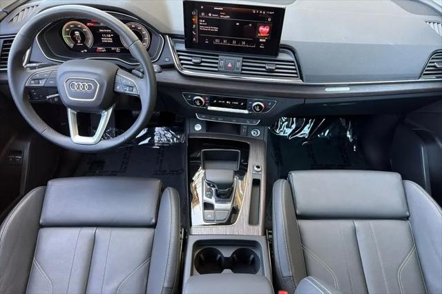 2024 Audi Q5 Premium 55 TFSI e S line quattro S tronic