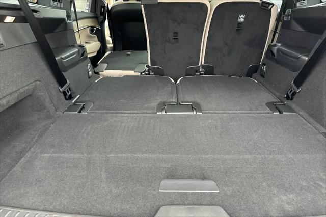 2026 Volvo XC90 Plus, B5 AWD Gas (mild hybrid), Gasoline, Bright, 7 Seats