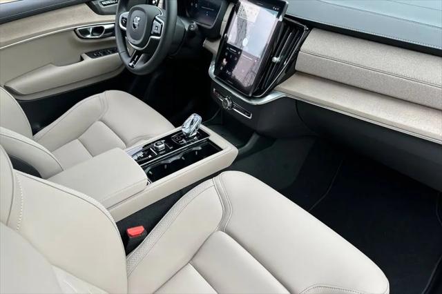 2026 Volvo XC90 Plus, B5 AWD Gas (mild hybrid), Gasoline, Bright, 7 Seats