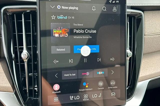 2026 Volvo XC90 Plus, B5 AWD Gas (mild hybrid), Gasoline, Bright, 7 Seats