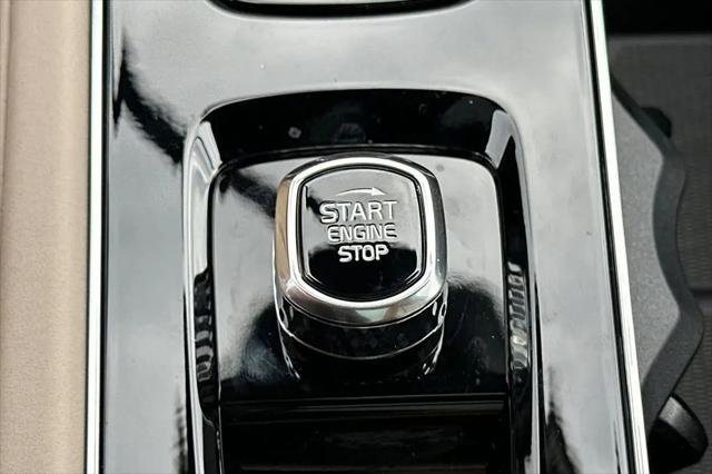 2026 Volvo XC90 Plus, B5 AWD Gas (mild hybrid), Gasoline, Bright, 7 Seats
