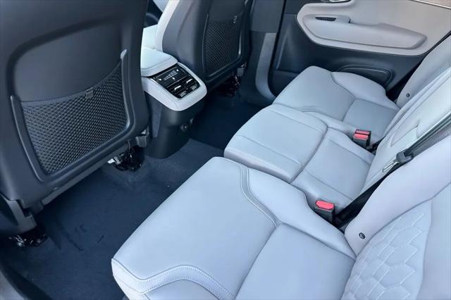 2026 Volvo XC90 Plus, B5 AWD Gas (mild hybrid), Gasoline, Bright, 7 Seats