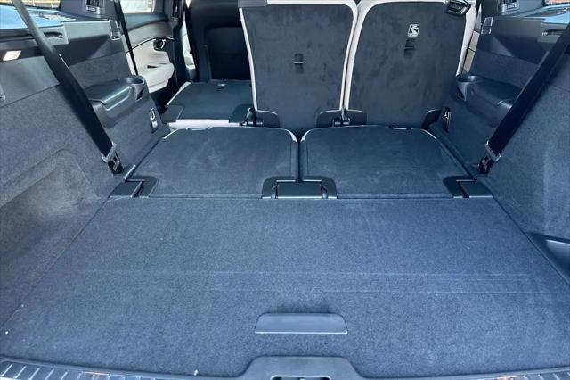 2026 Volvo XC90 Plus, B5 AWD Gas (mild hybrid), Gasoline, Bright, 7 Seats