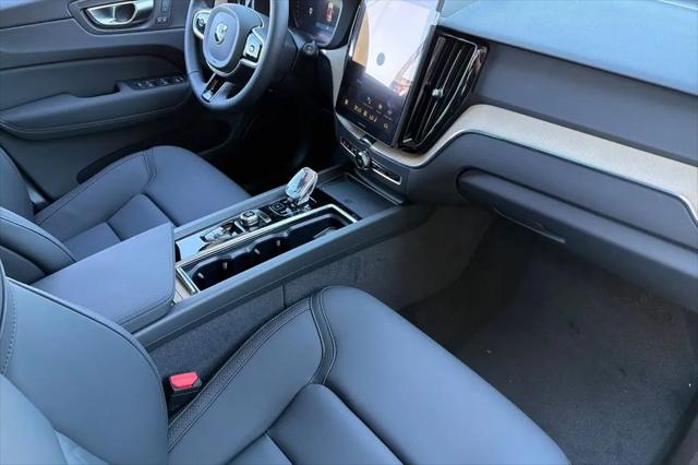 2026 Volvo XC60 B5 Core