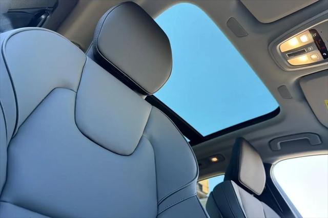 2026 Volvo XC60 B5 Core