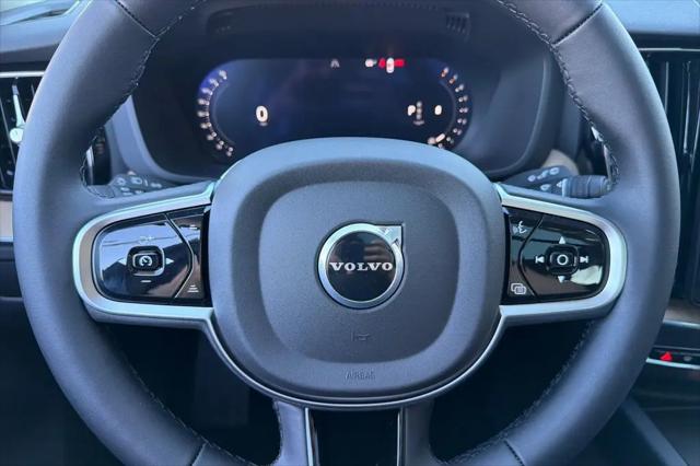 2026 Volvo XC60 B5 Core