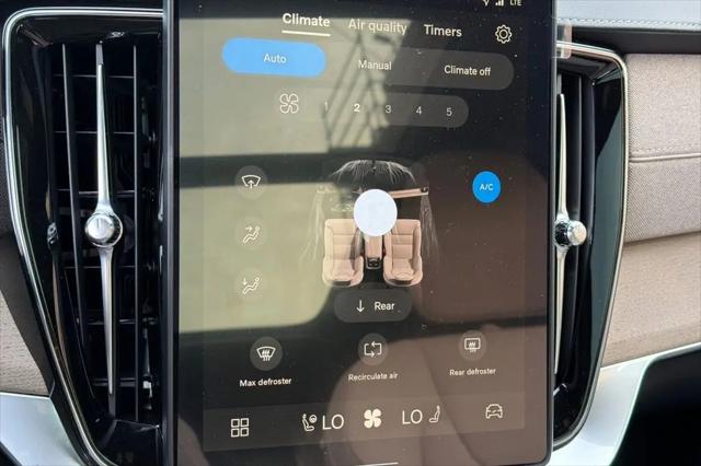 2026 Volvo XC90 Plus, B5 AWD Gas (mild hybrid), Gasoline, Bright, 7 Seats
