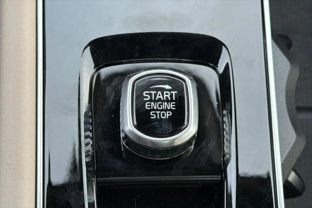 2026 Volvo XC90 Plus, B5 AWD Gas (mild hybrid), Gasoline, Bright, 7 Seats