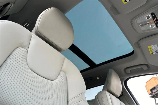 2026 Volvo XC90 Ultra Dark Theme, B6 AWD Gas (mild hybrid), Gasoline, 7 Seats