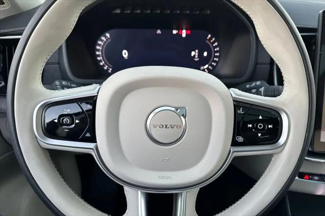 2026 Volvo XC90 Ultra Dark Theme, B6 AWD Gas (mild hybrid), Gasoline, 7 Seats
