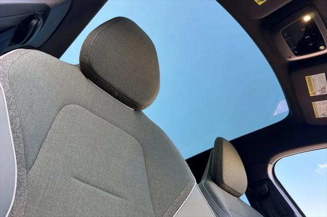 2026 Volvo EX30 Plus Twin Motor Performance, Fully electric