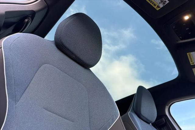 2026 Volvo EX30 Plus Twin Motor Performance, Fully electric