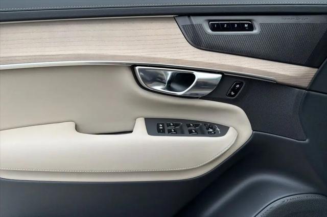 2026 Volvo XC90 Plug-In Hybrid Ultra, T8 AWD, Electric/Gasoline, Bright, 7 Seats