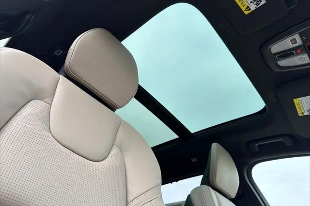 2026 Volvo XC90 Plug-In Hybrid Ultra, T8 AWD, Electric/Gasoline, Bright, 7 Seats