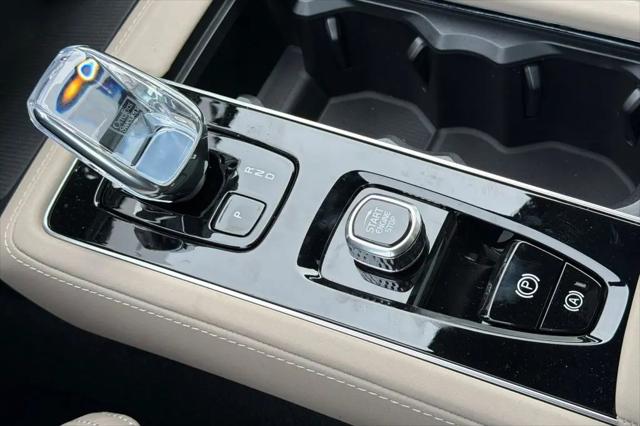 2026 Volvo XC90 Plug-In Hybrid Ultra, T8 AWD, Electric/Gasoline, Bright, 7 Seats