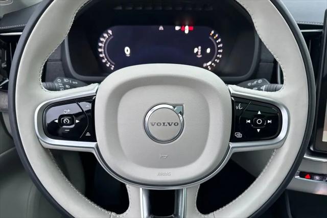 2026 Volvo XC90 Ultra Dark Theme, B6 AWD Gas (mild hybrid), Gasoline, 7 Seats