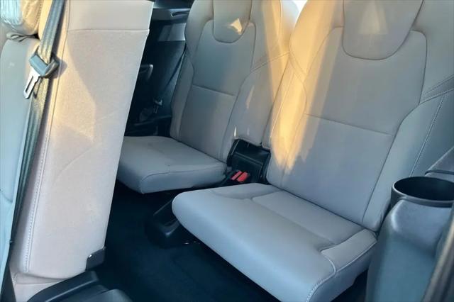 2026 Volvo XC90 Plus, B6 AWD Gas (mild hybrid), Gasoline, Bright, 7 Seats