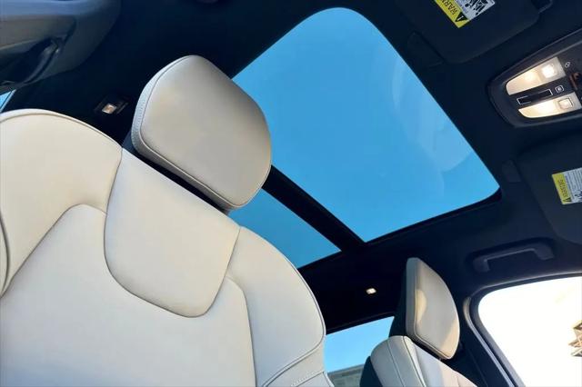 2026 Volvo XC90 Plus, B6 AWD Gas (mild hybrid), Gasoline, Bright, 7 Seats