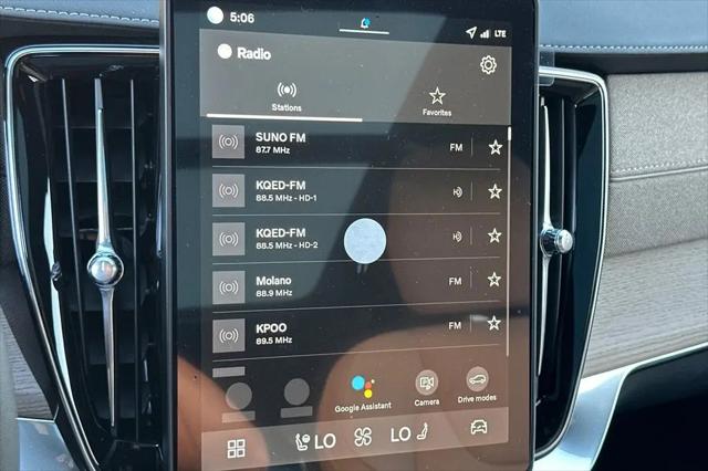 2026 Volvo XC90 Plus, B6 AWD Gas (mild hybrid), Gasoline, Bright, 7 Seats