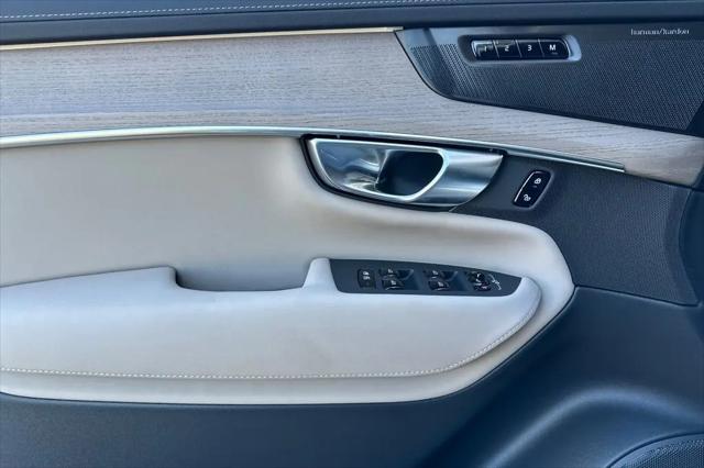 2026 Volvo XC90 Plug-In Hybrid Plus, T8 AWD, Electric/Gasoline, Bright, 7 Seats