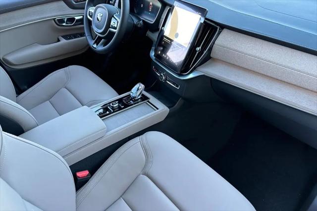2026 Volvo XC90 Plug-In Hybrid Plus, T8 AWD, Electric/Gasoline, Bright, 7 Seats
