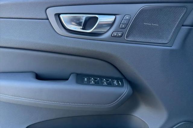 2026 Volvo XC60 Plug-In Hybrid Ultra, T8 AWD Electric/Gasoline, Dark