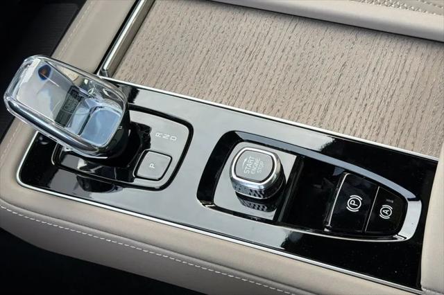 2026 Volvo XC90 Plug-In Hybrid Plus, T8 AWD, Electric/Gasoline, Bright, 7 Seats